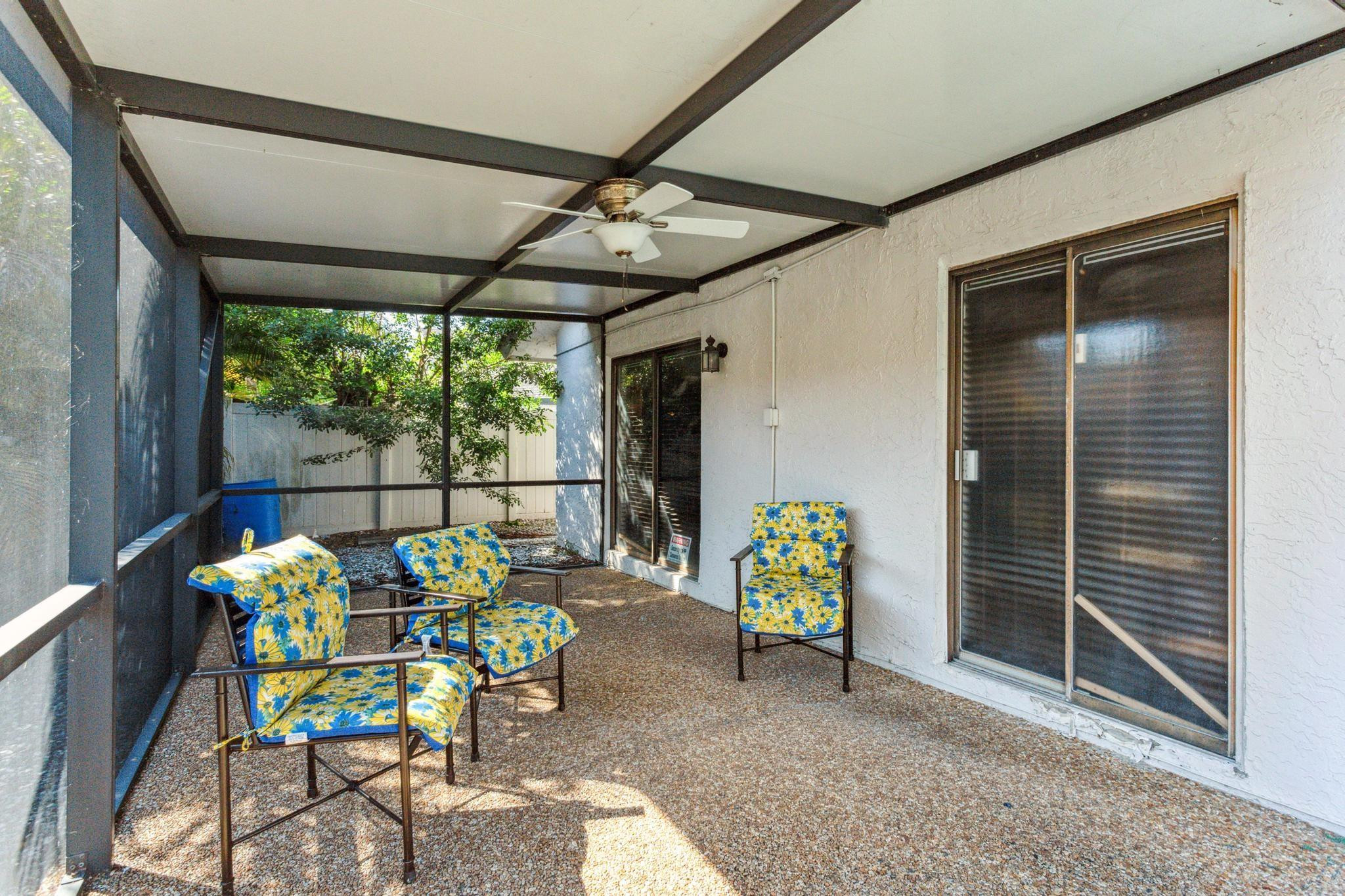 7440 NW 37th St