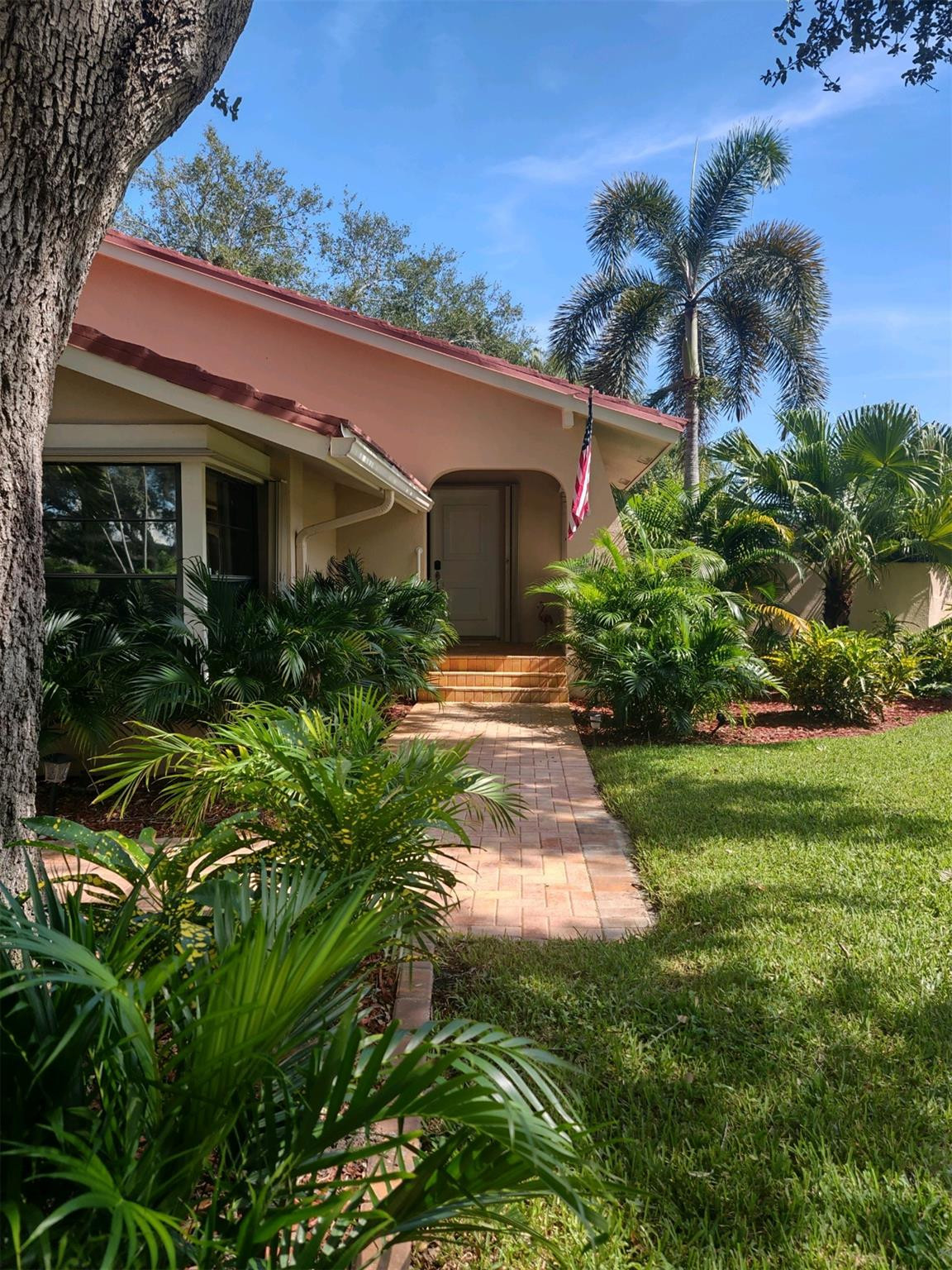 604 Deer Creek Hollows Cir