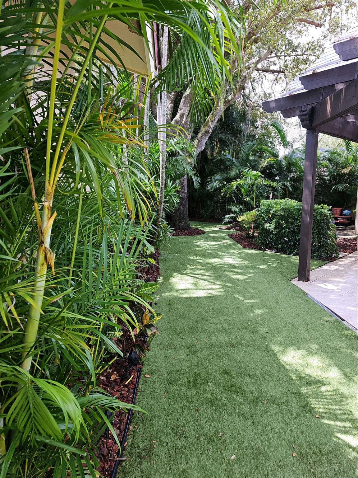 604 Deer Creek Hollows Cir