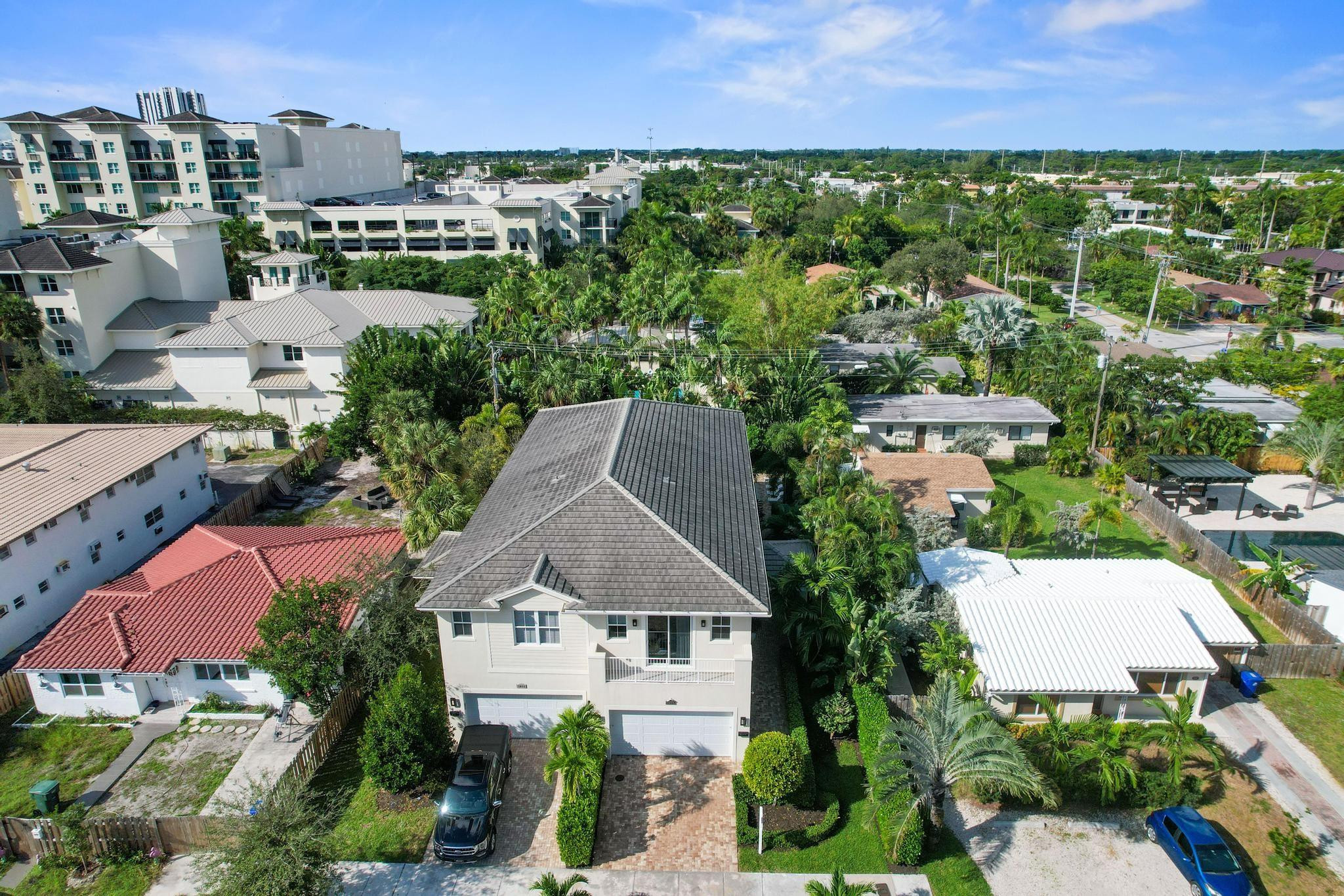 1033 NE 13th Ave 1033