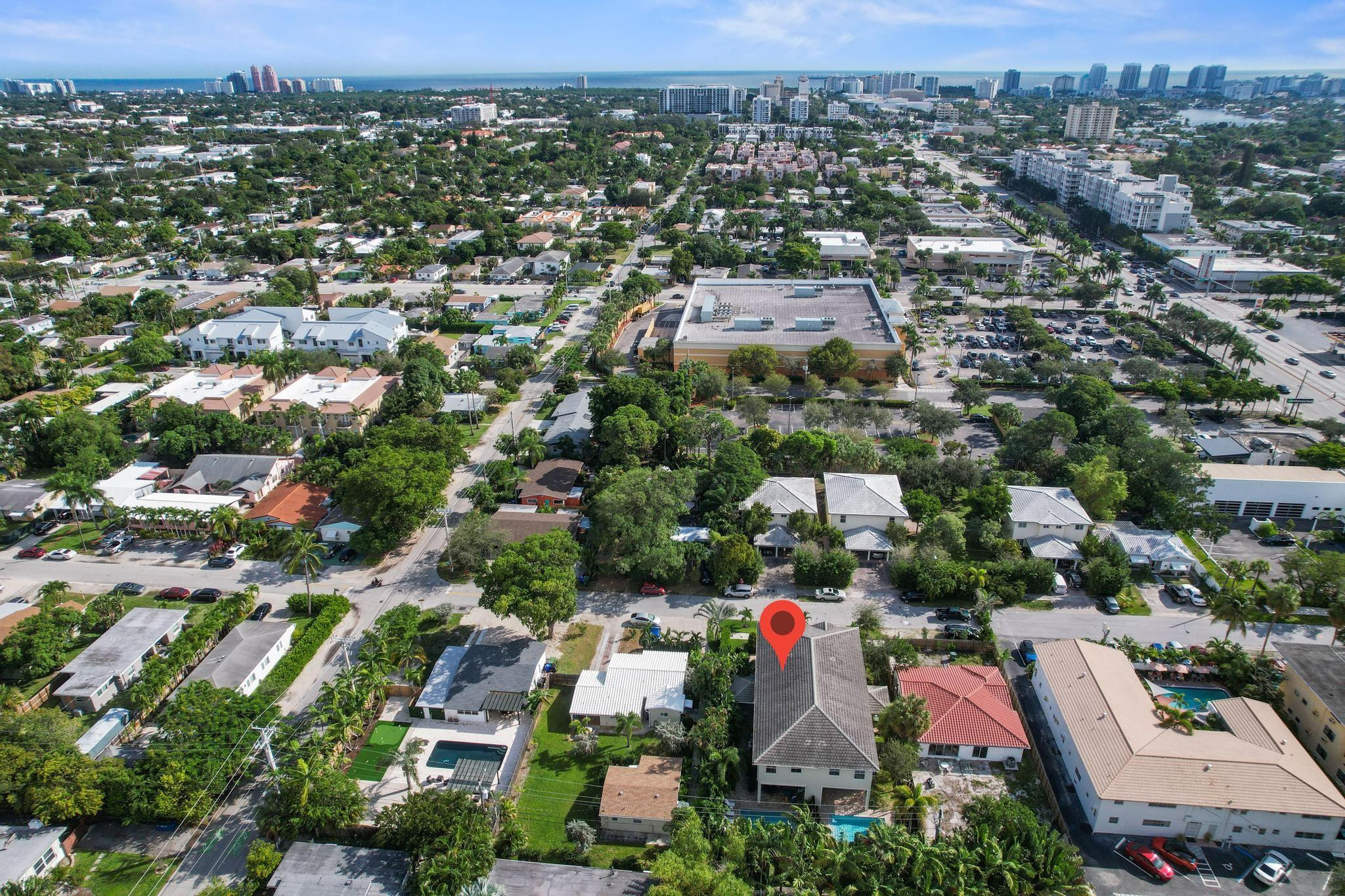 1033 NE 13th Ave 1033