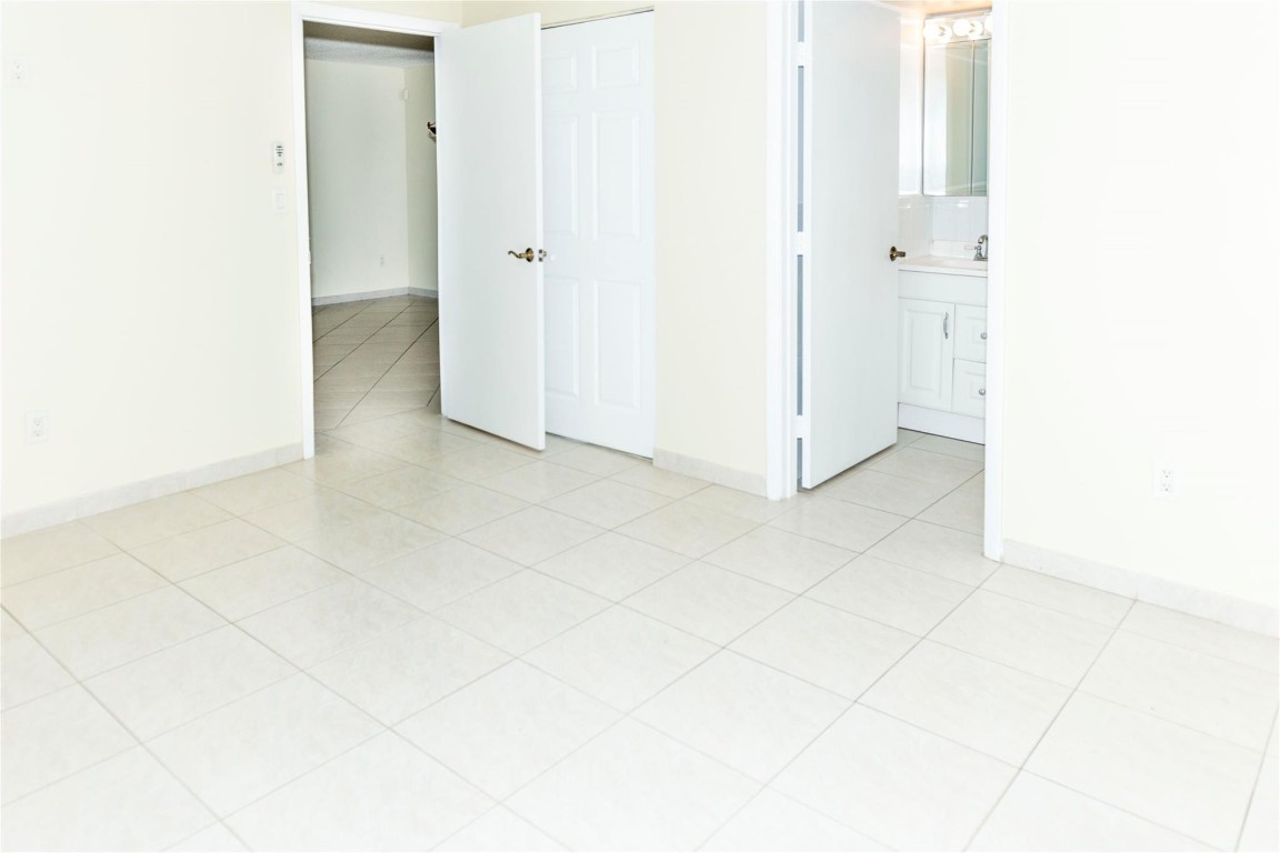 7301 NW 18th St 101