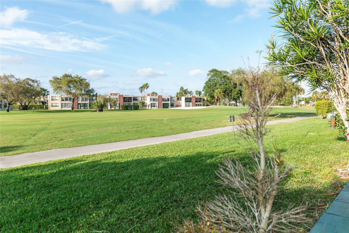 7301 NW 18th St 101