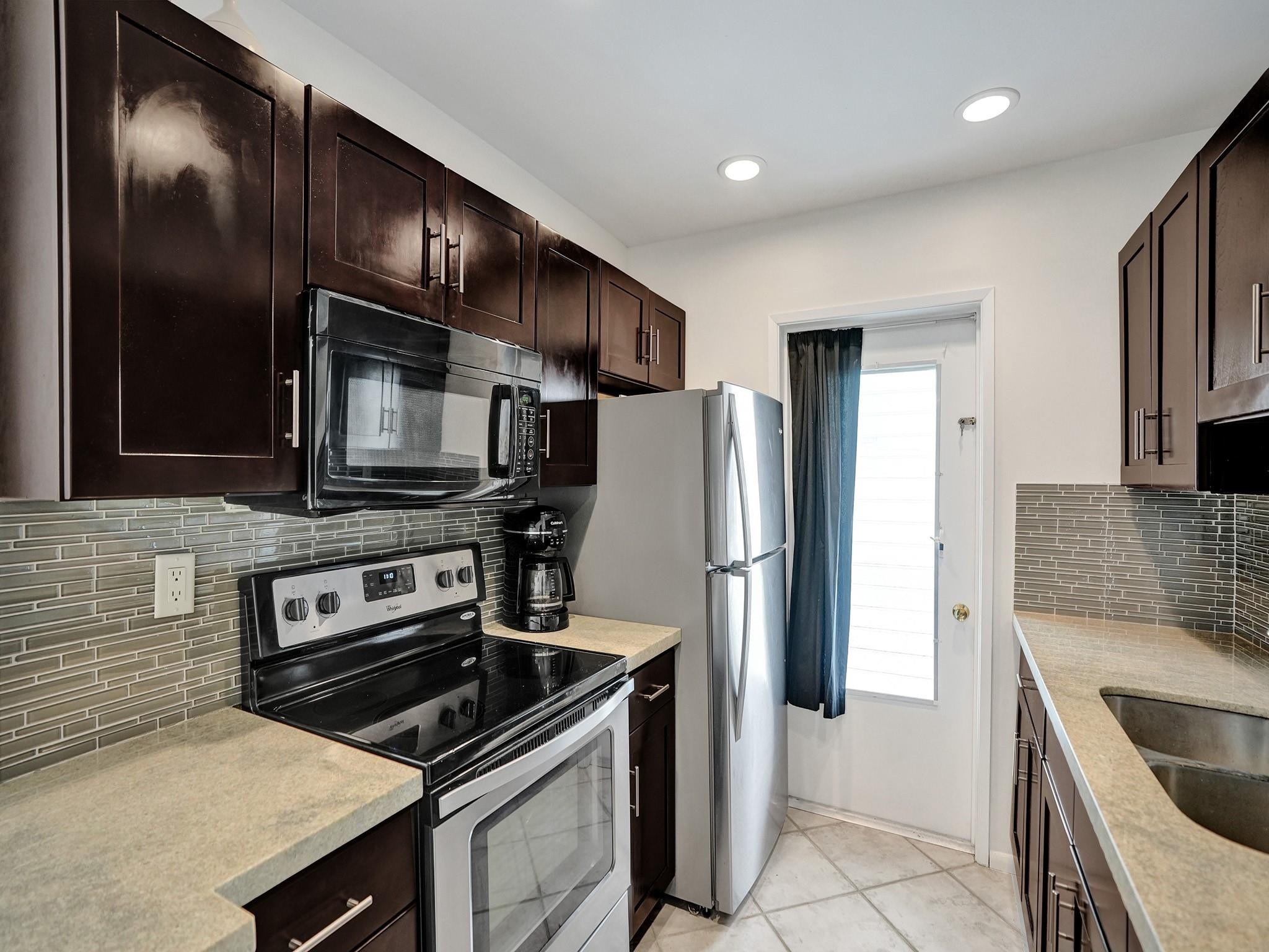 931 SE 9th Avenue 10, Pompano Beach Unit: 10