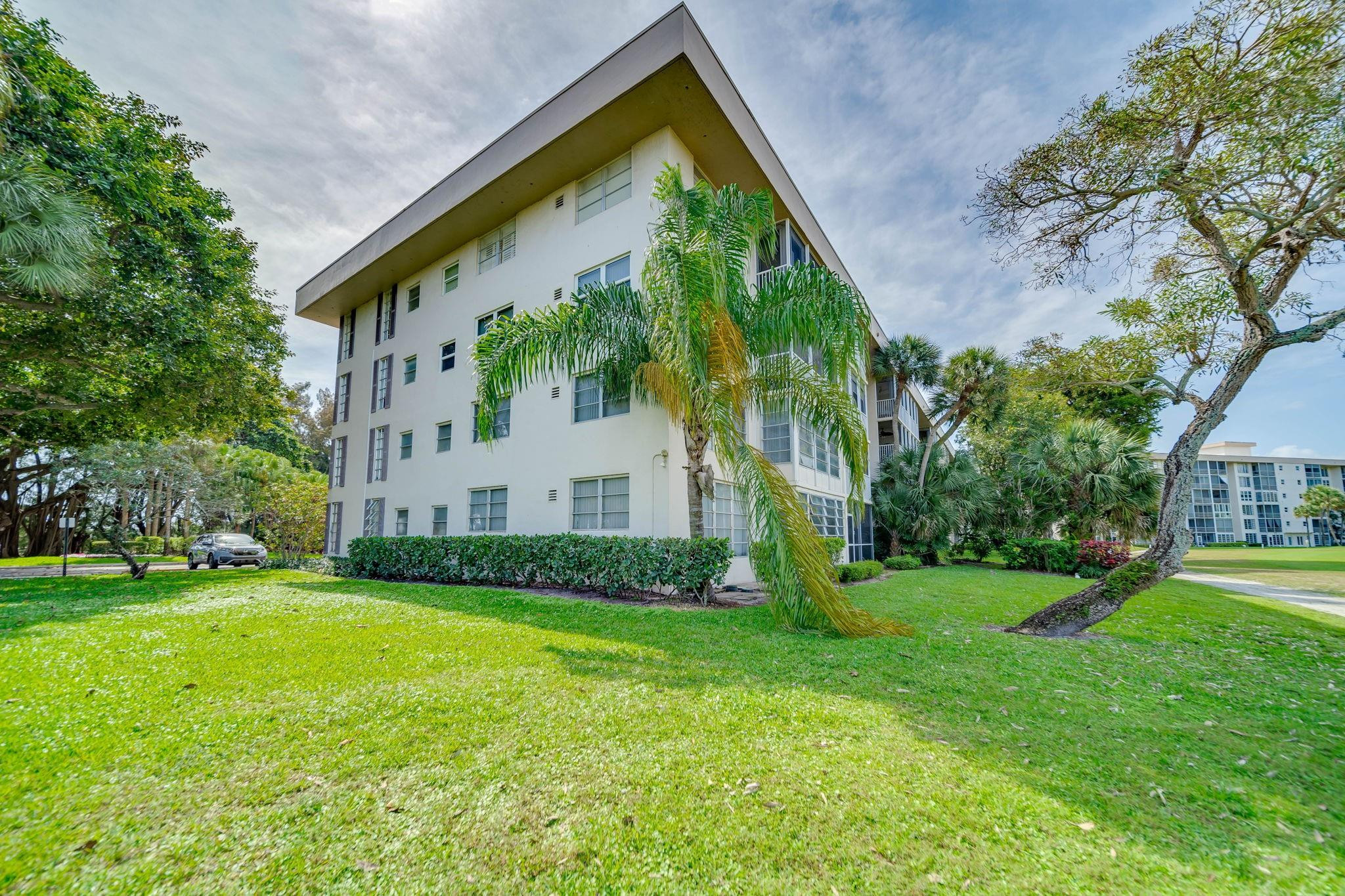 2601 S Course Dr 201