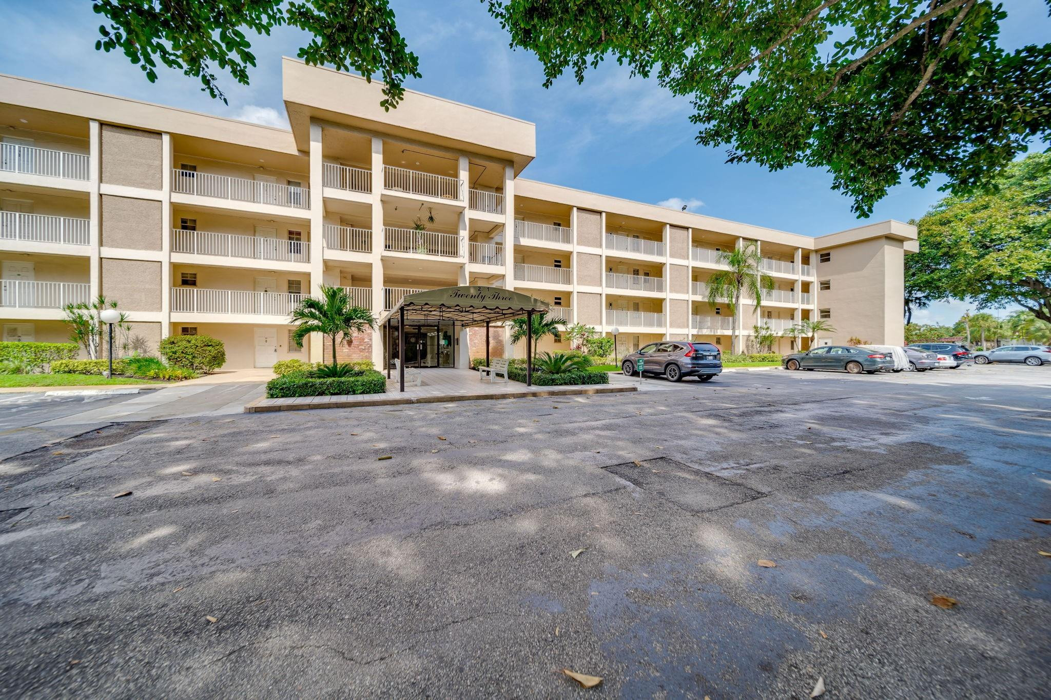 2601 S Course Dr 201