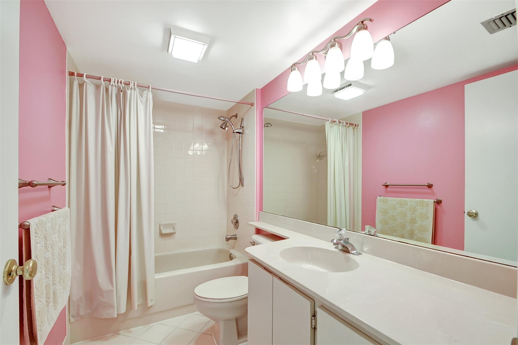 2581 Village Boulevard 101, West Palm Beach Unit: 101