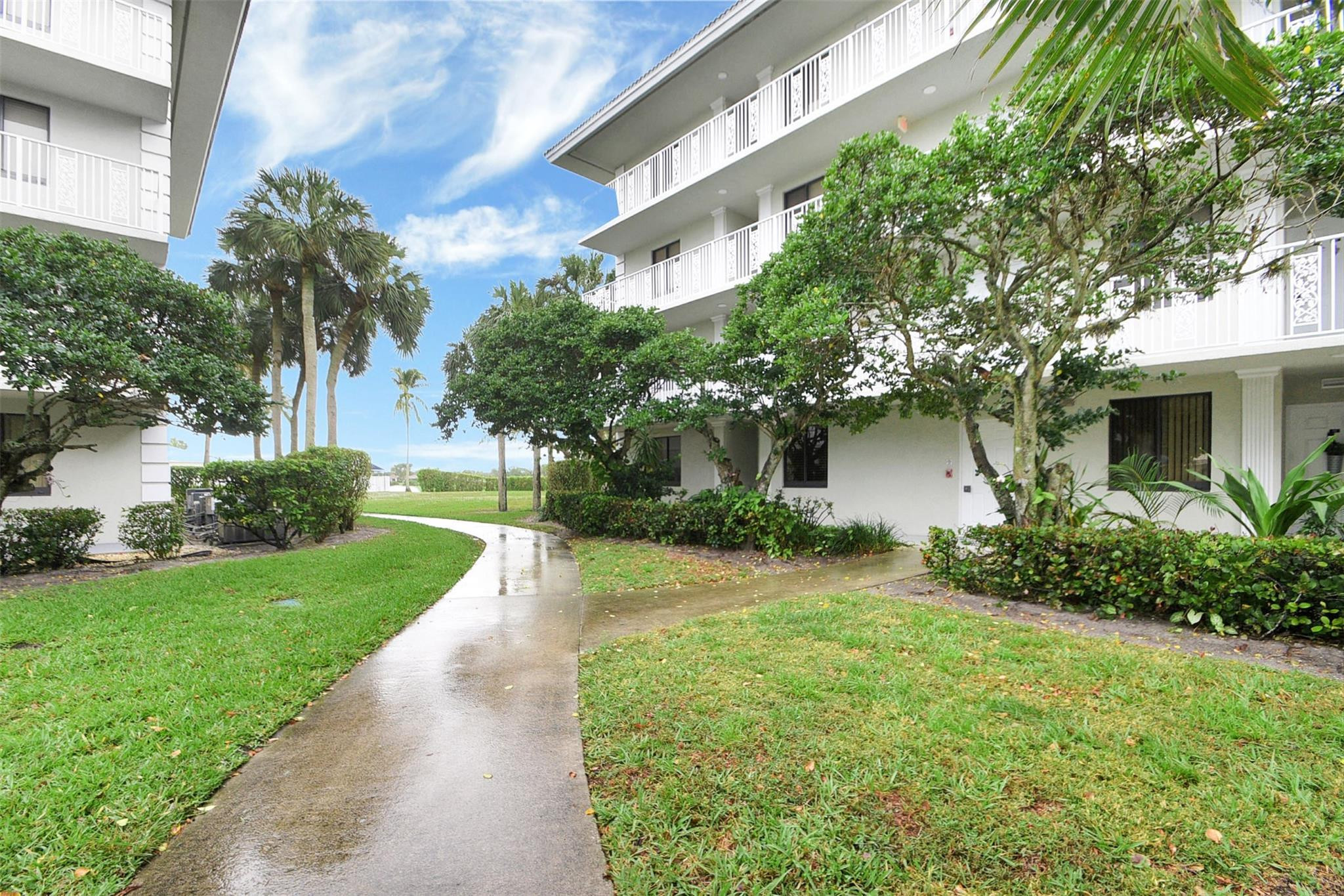 2581 Village Boulevard 101, West Palm Beach Unit: 101