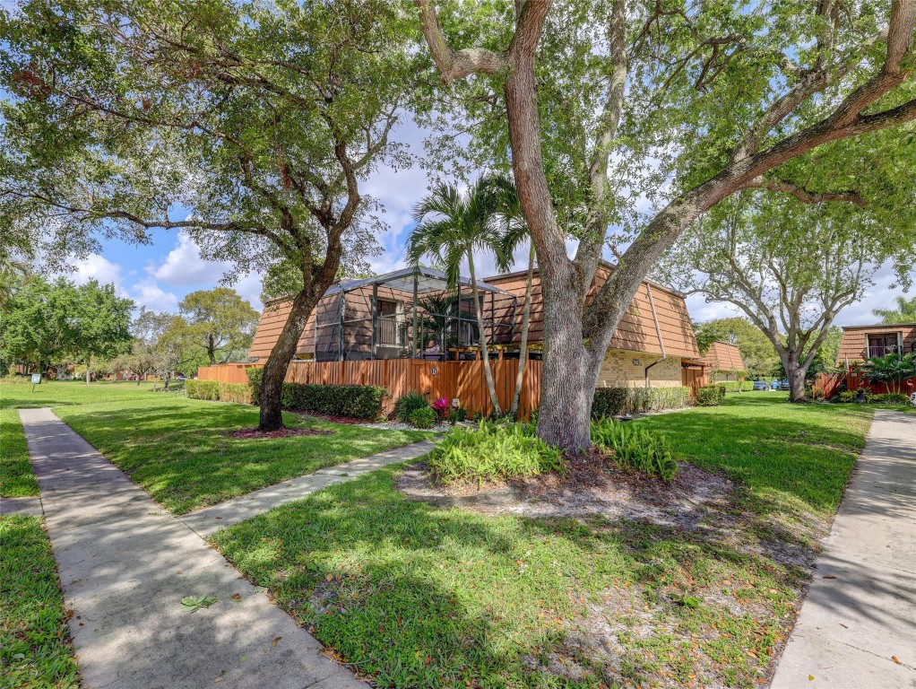 9142 SW 23rd Street, Davie