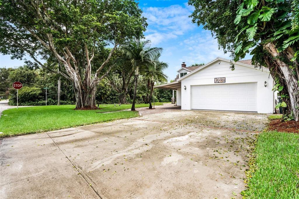 1000 SW 19th St