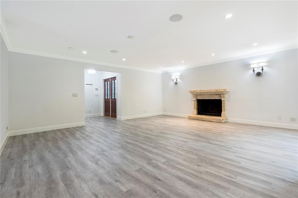 1000 SW 19th St