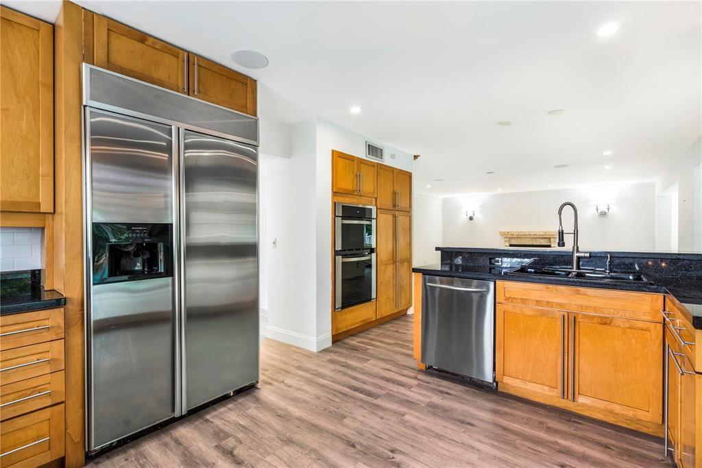 1000 SW 19th St