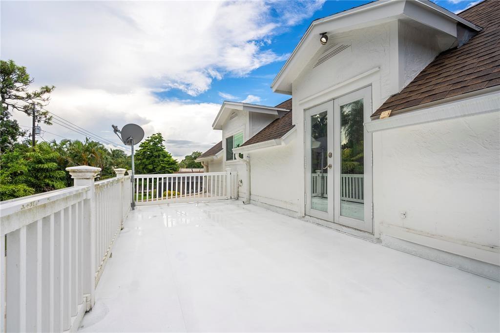 1000 SW 19th St