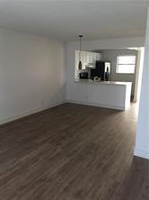 6704 Palmetto Cir 201