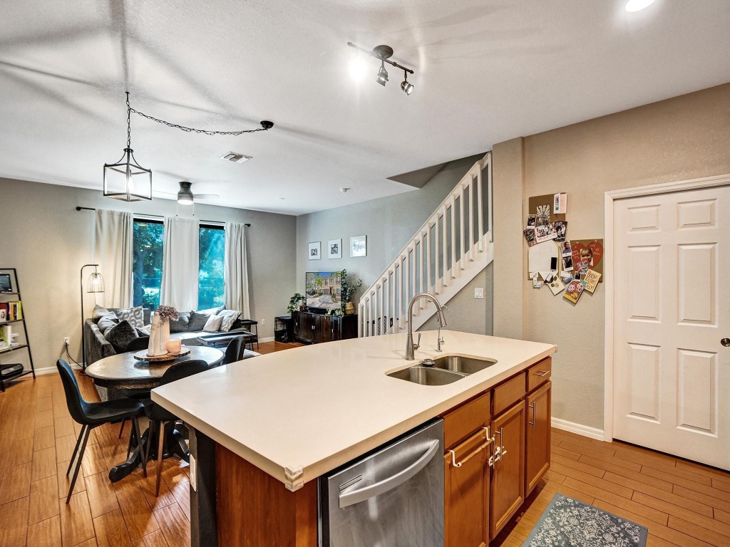 4764 E Station Square, Davie