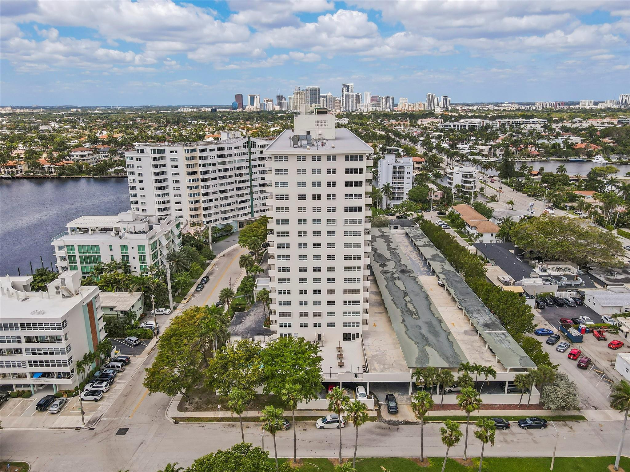 340 Sunset Dr 508