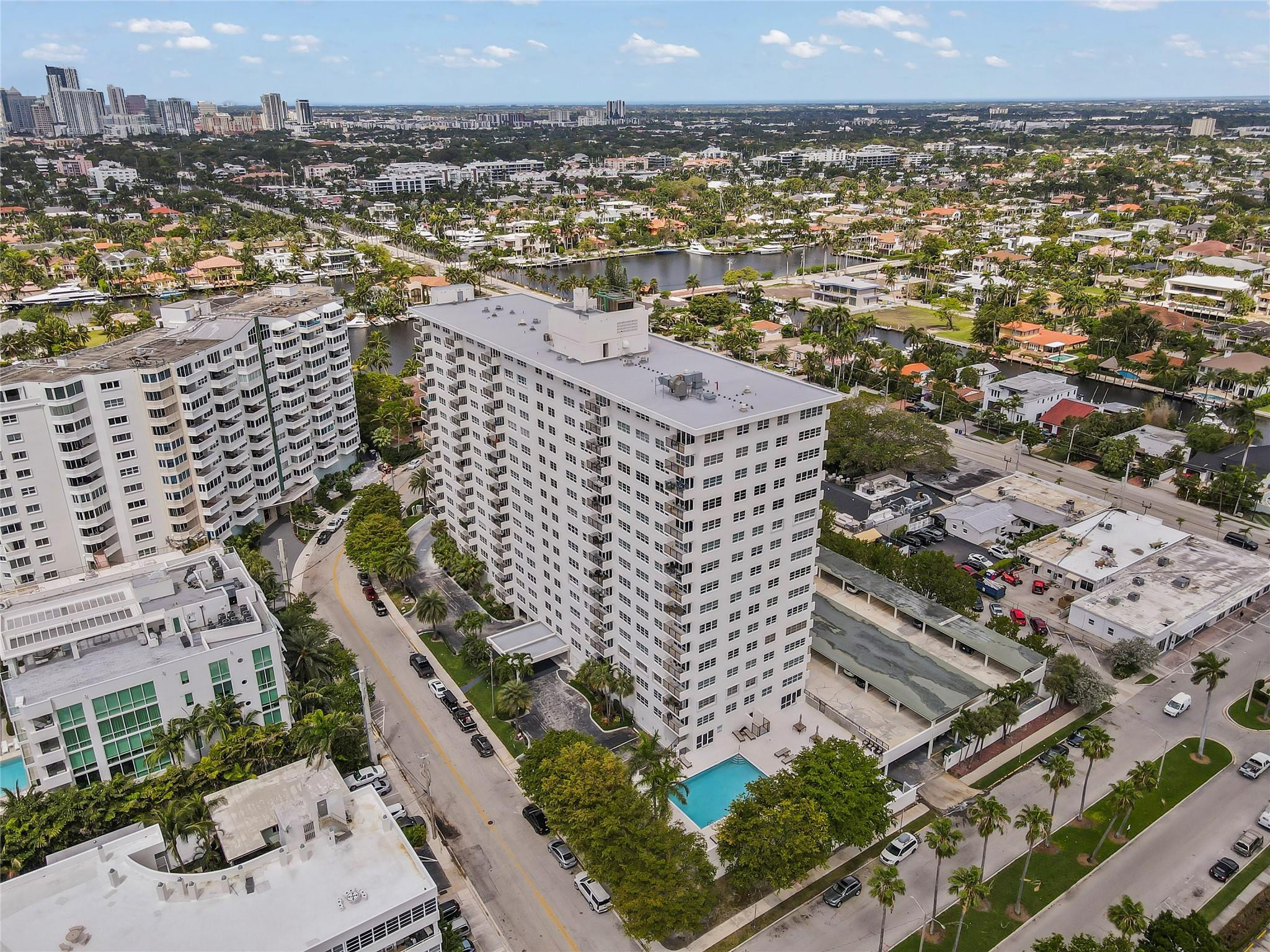 340 Sunset Dr 508