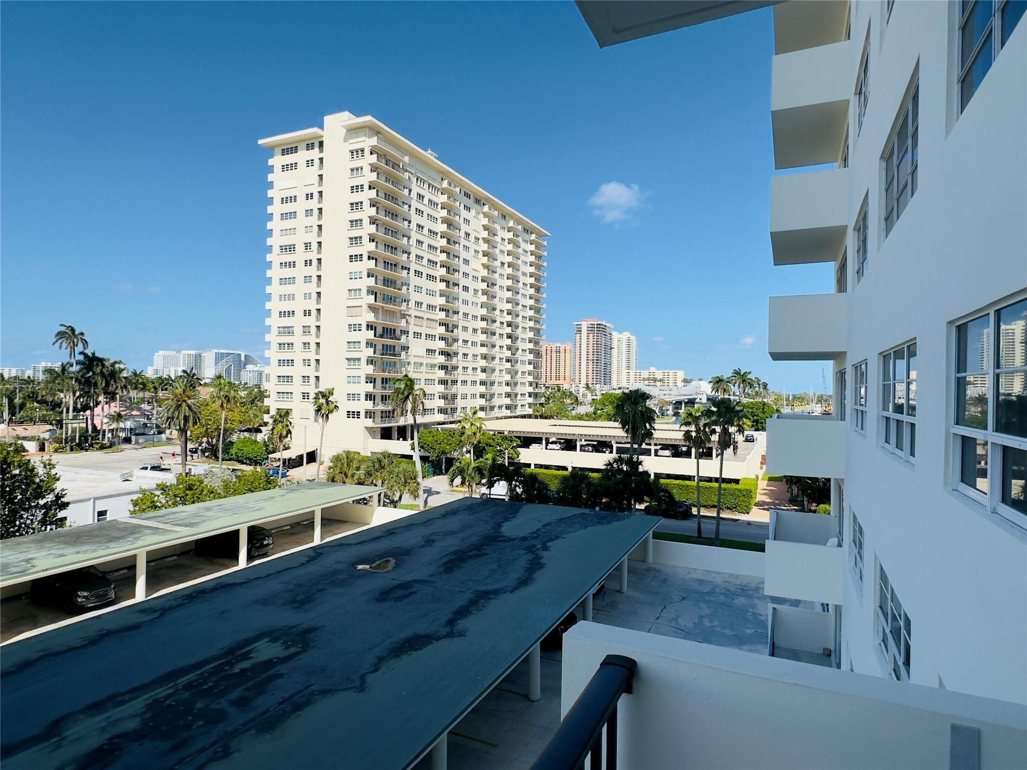 340 Sunset Dr 508