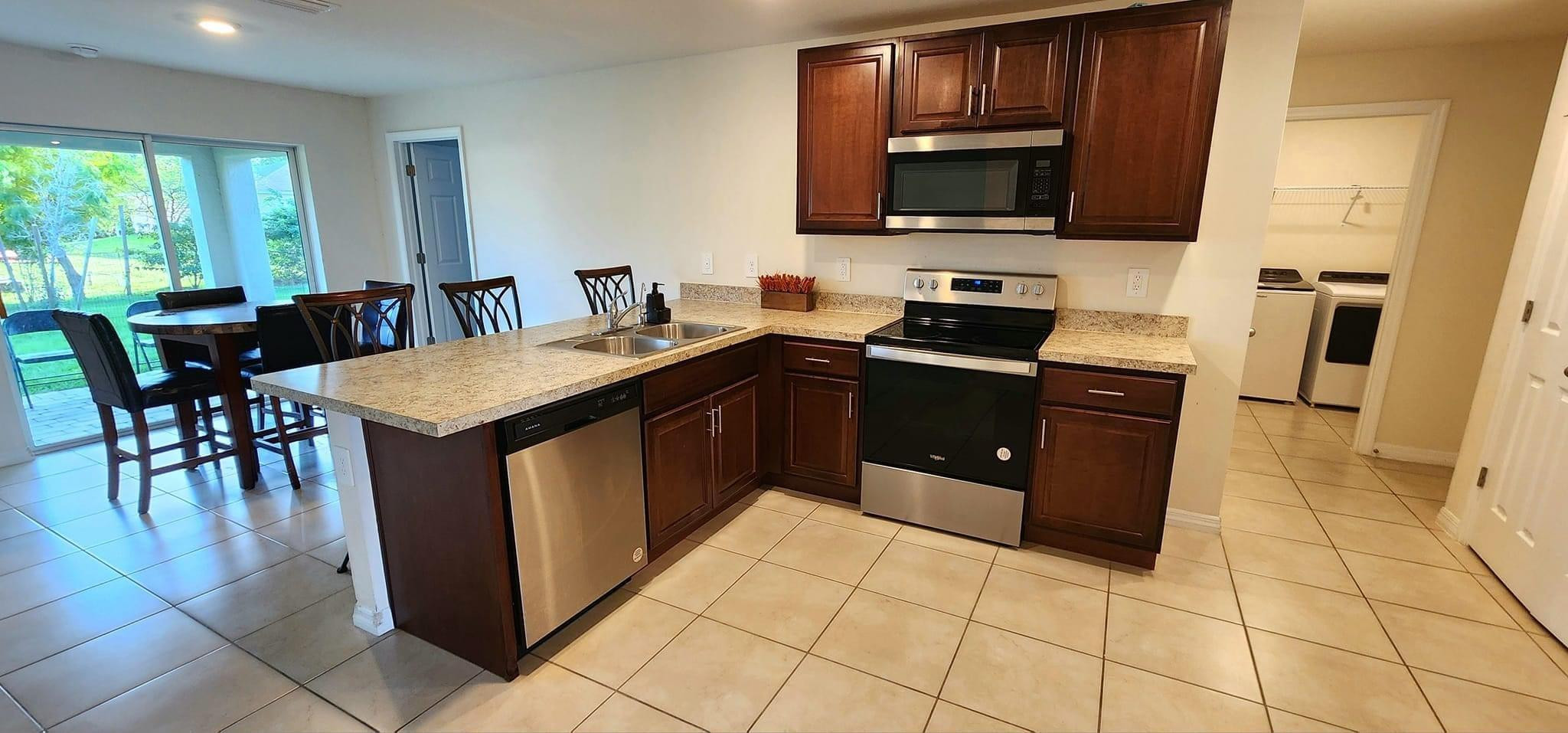 3201 W 23rd St W