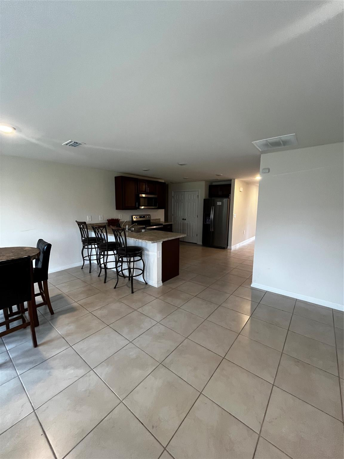 3201 W 23rd St W