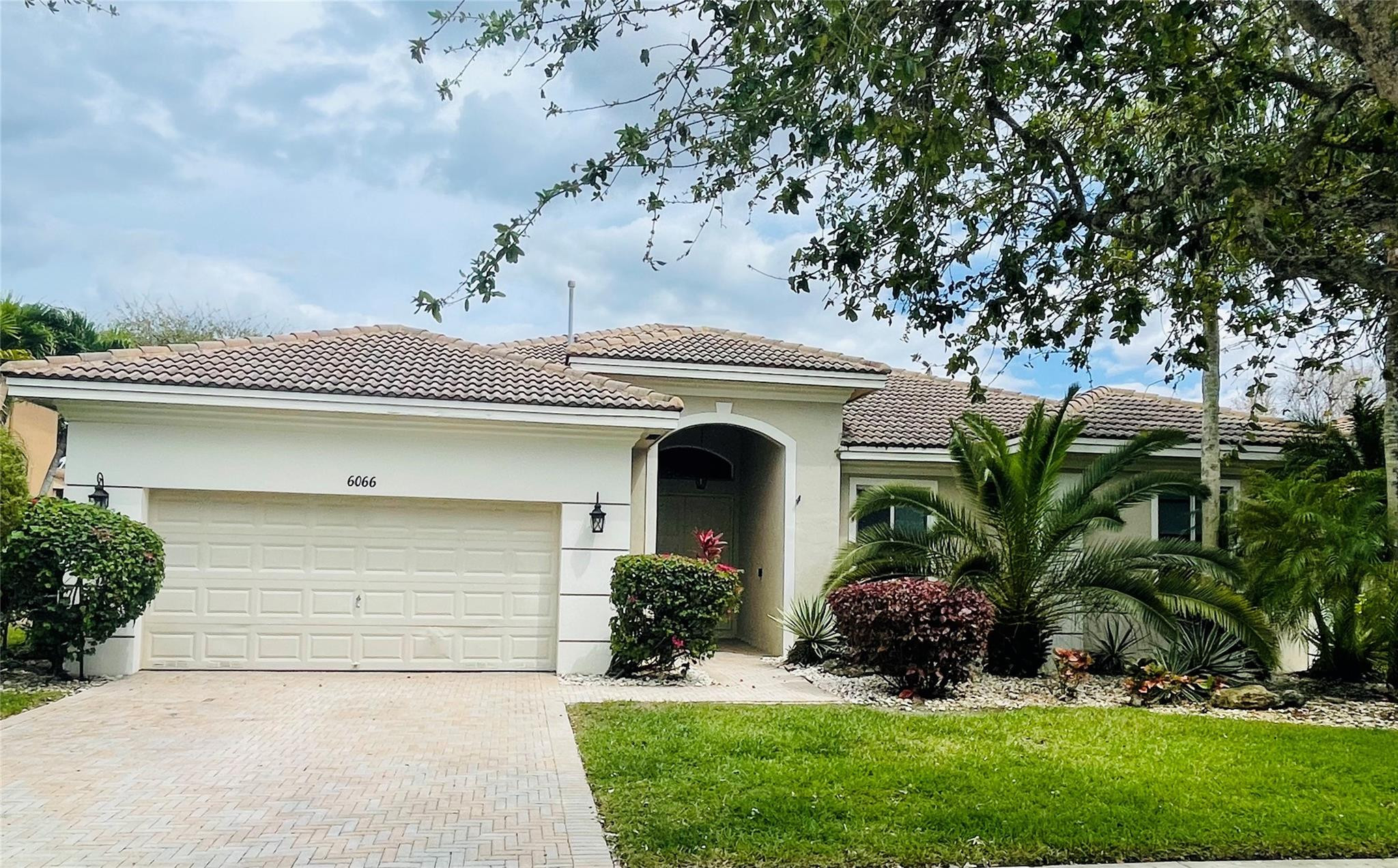 6066 SW 191st Ave