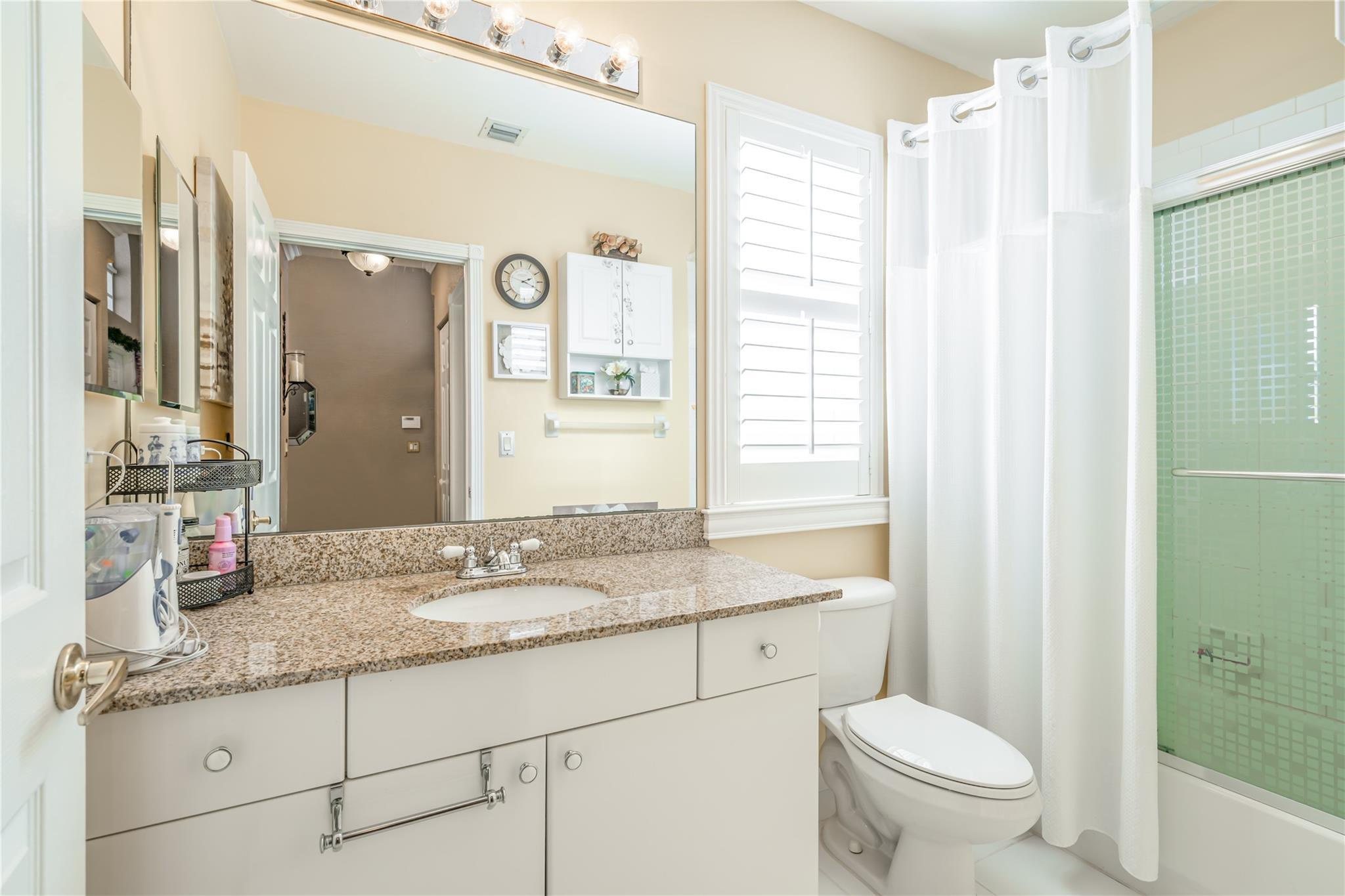 10319 Utopia Cir