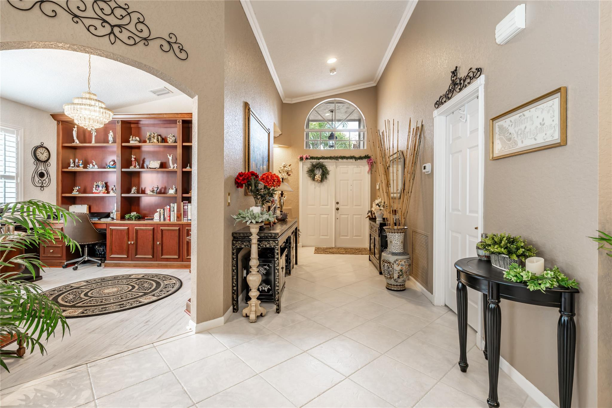 10319 Utopia Cir