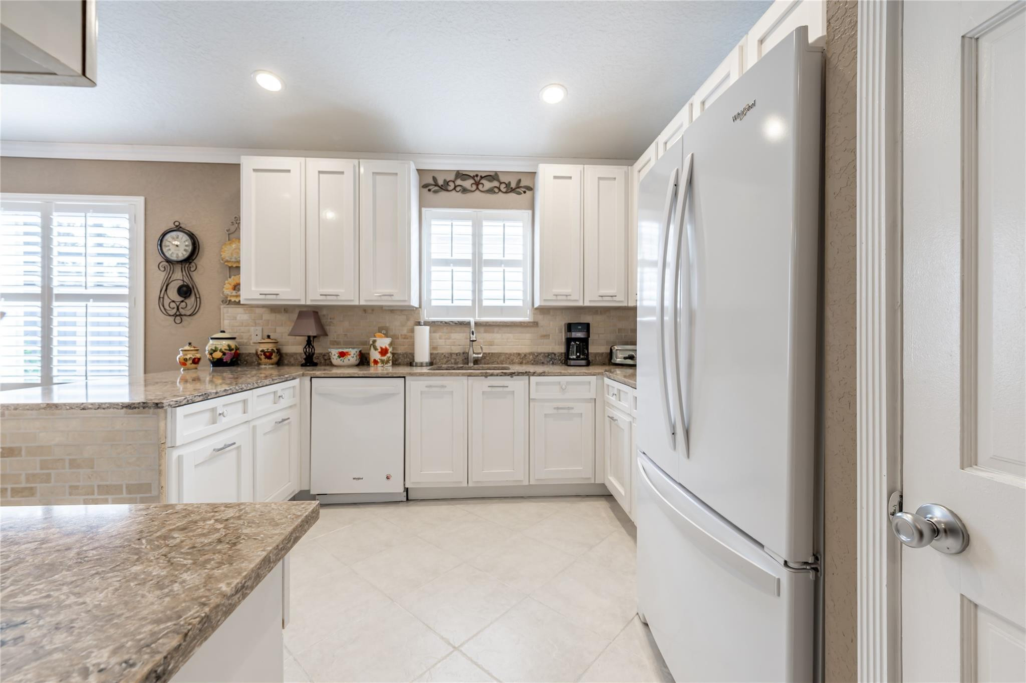 10319 Utopia Cir