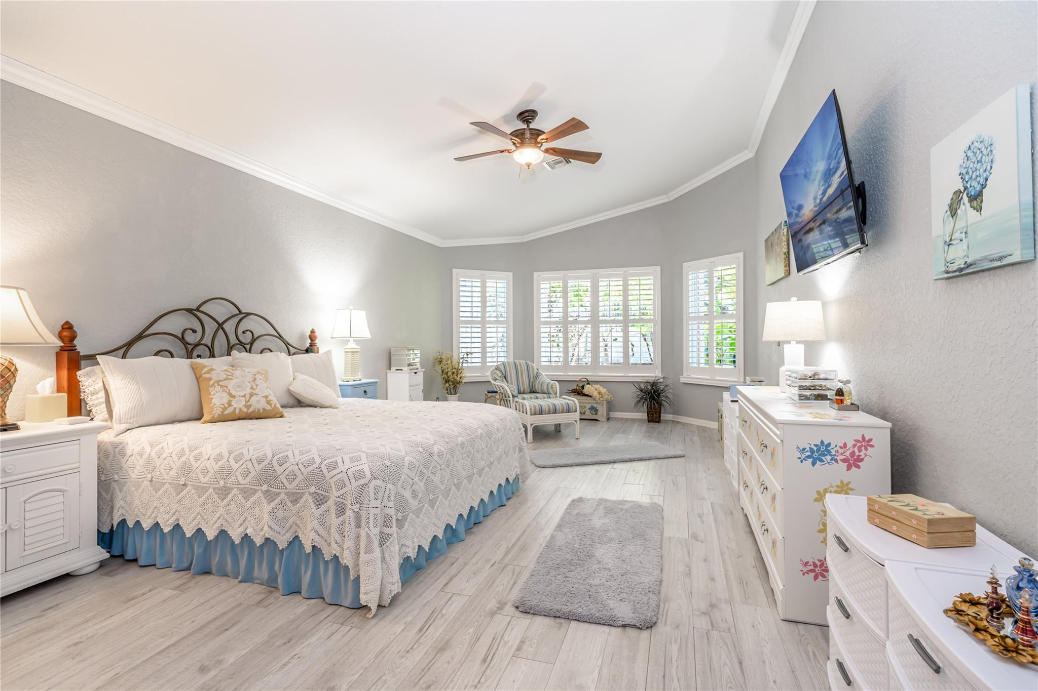 10319 Utopia Cir
