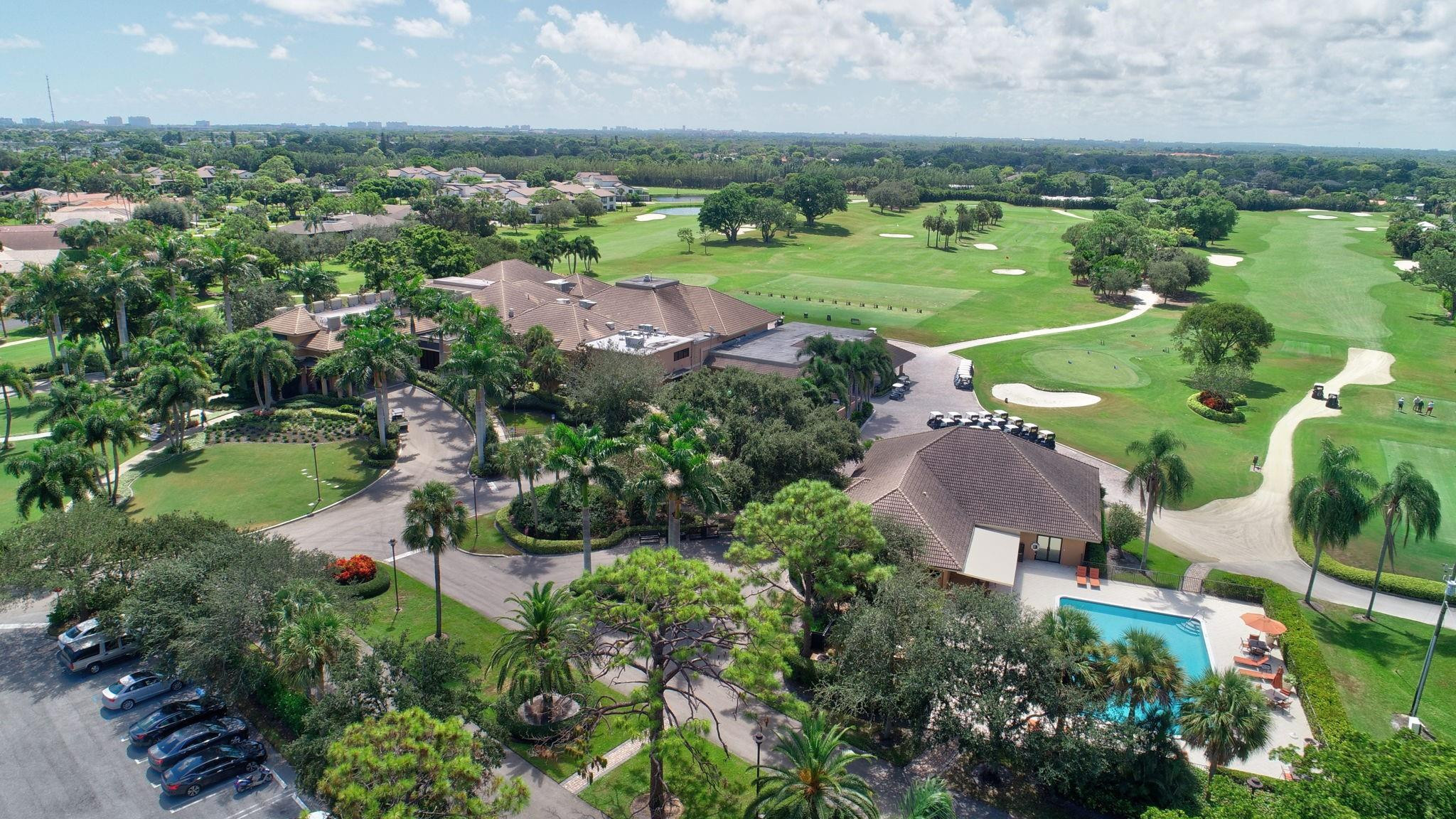 812 Foxpointe Cir