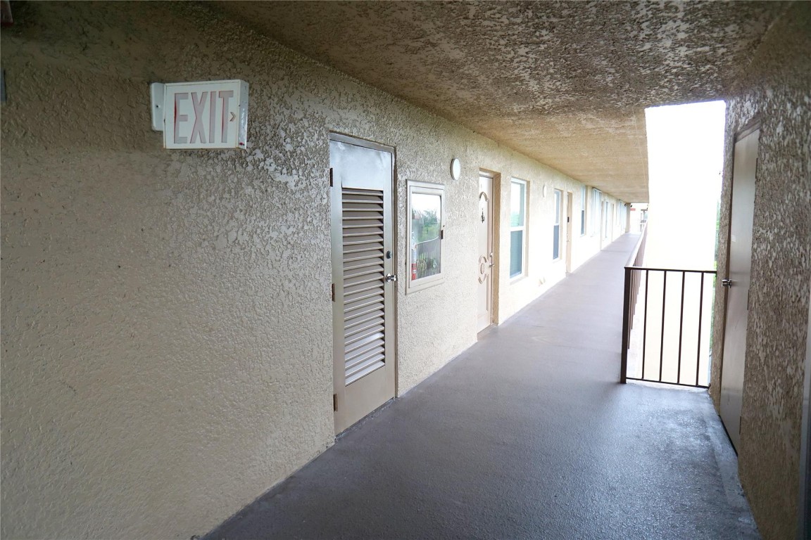 4570 NW 18th Avenue 403, Deerfield Beach Unit: 403
