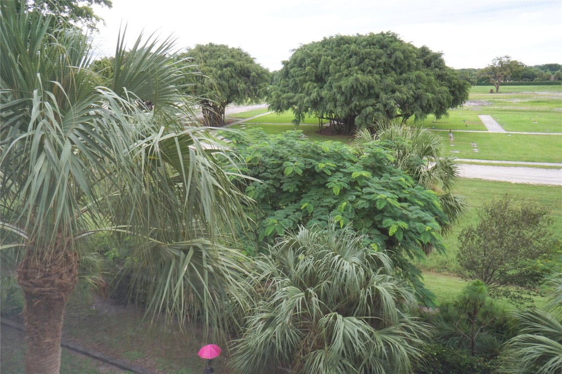 4570 NW 18th Avenue 403, Deerfield Beach Unit: 403