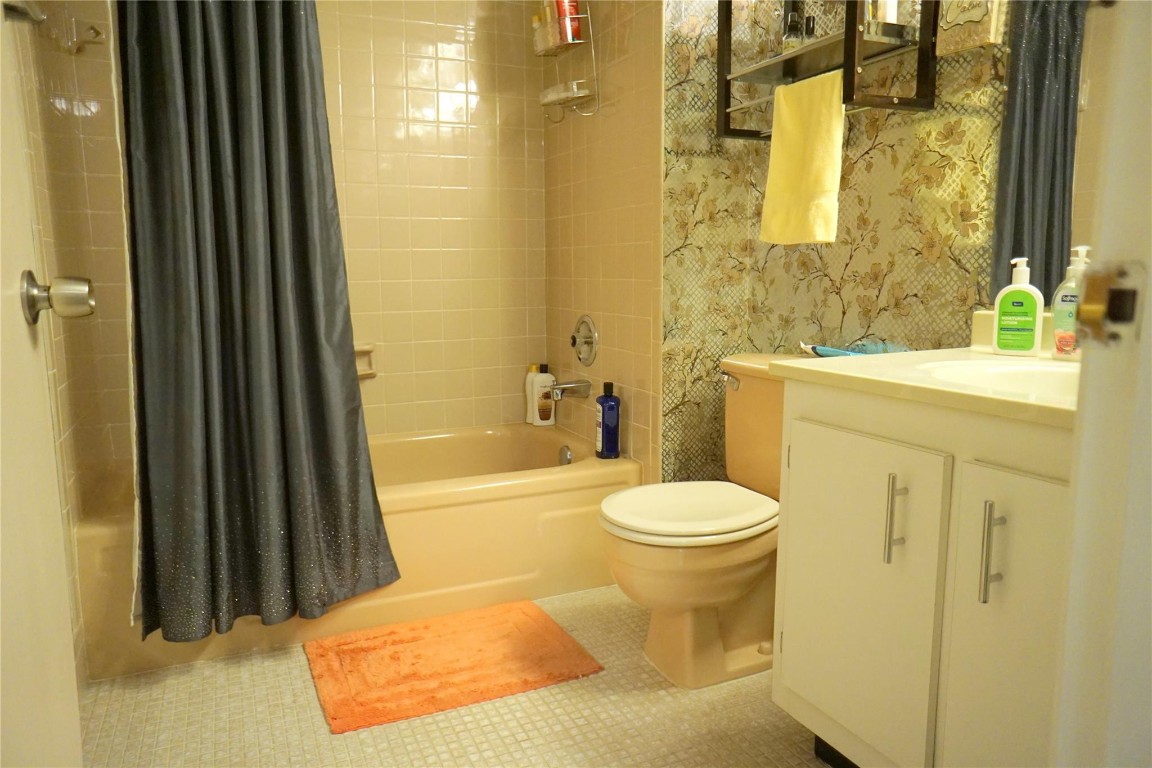 4570 NW 18th Avenue 403, Deerfield Beach Unit: 403