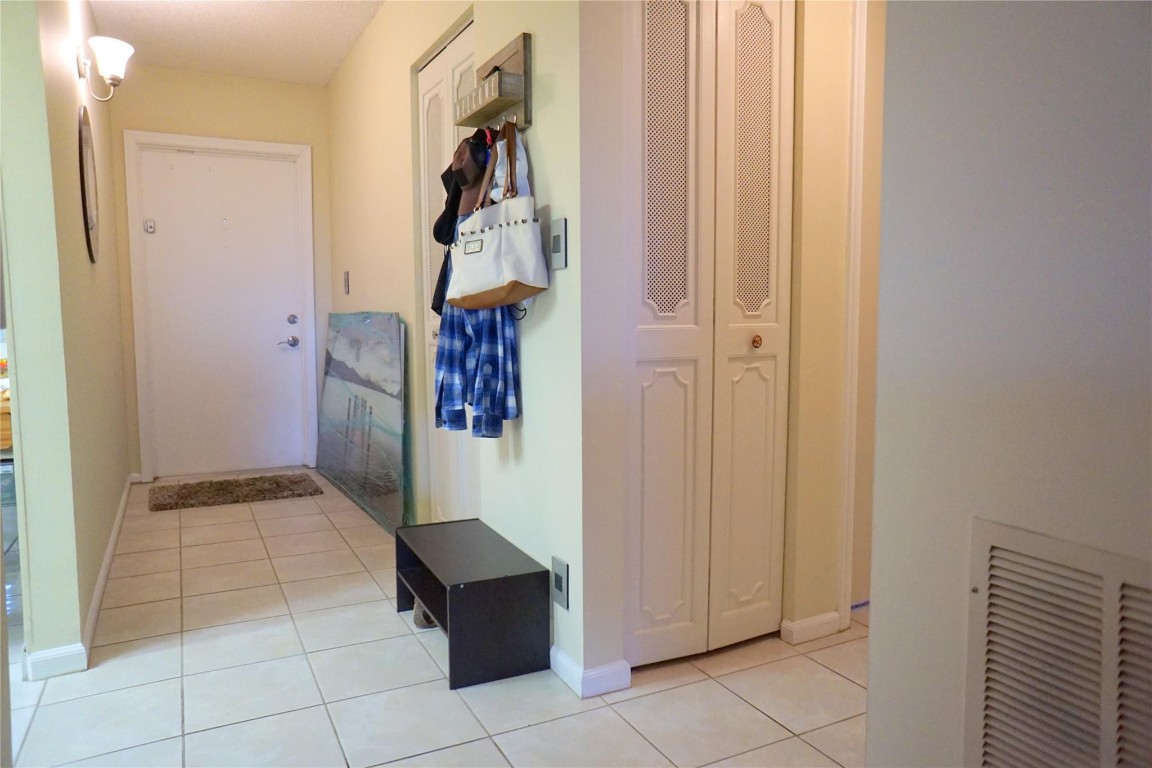 4570 NW 18th Avenue 403, Deerfield Beach Unit: 403