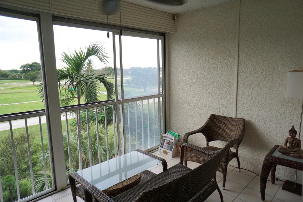 4570 NW 18th Avenue 403, Deerfield Beach Unit: 403