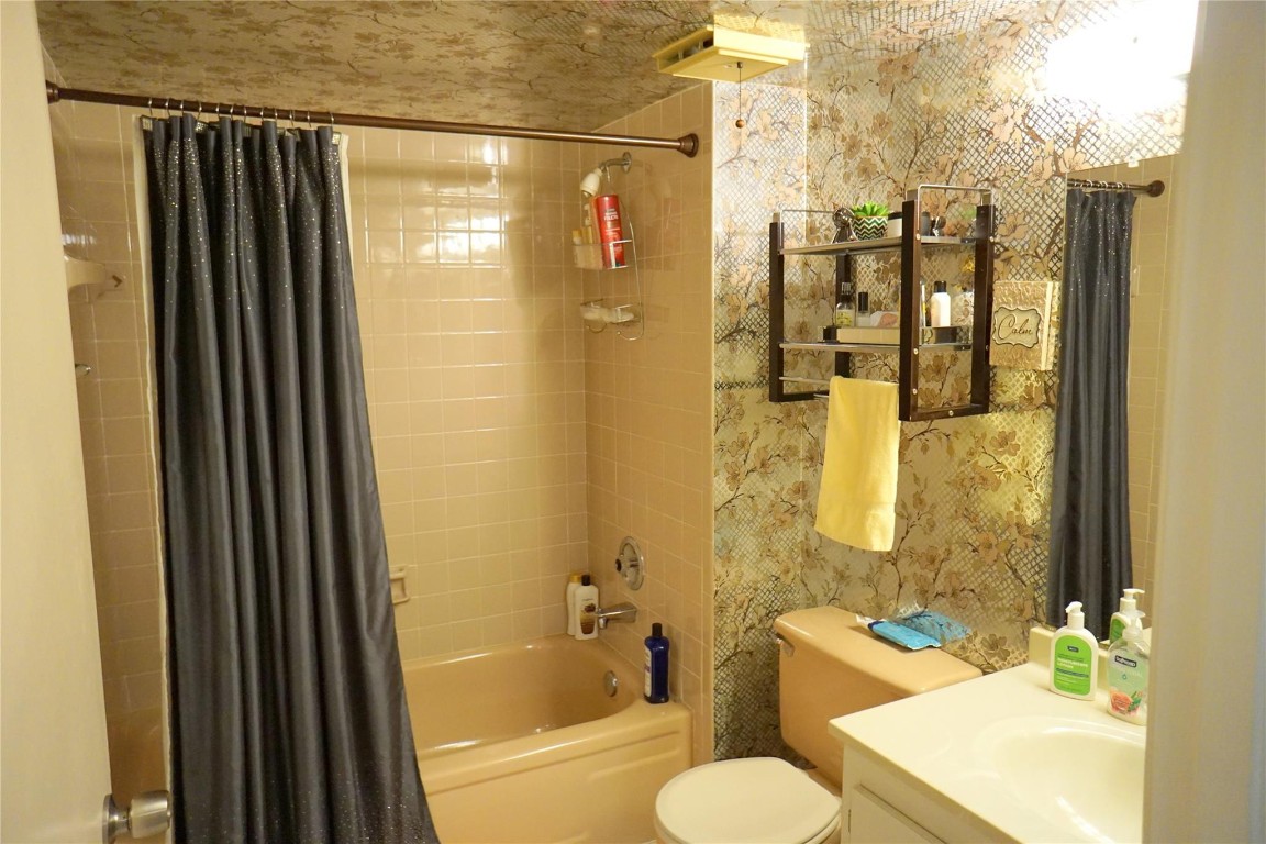 4570 NW 18th Avenue 403, Deerfield Beach Unit: 403