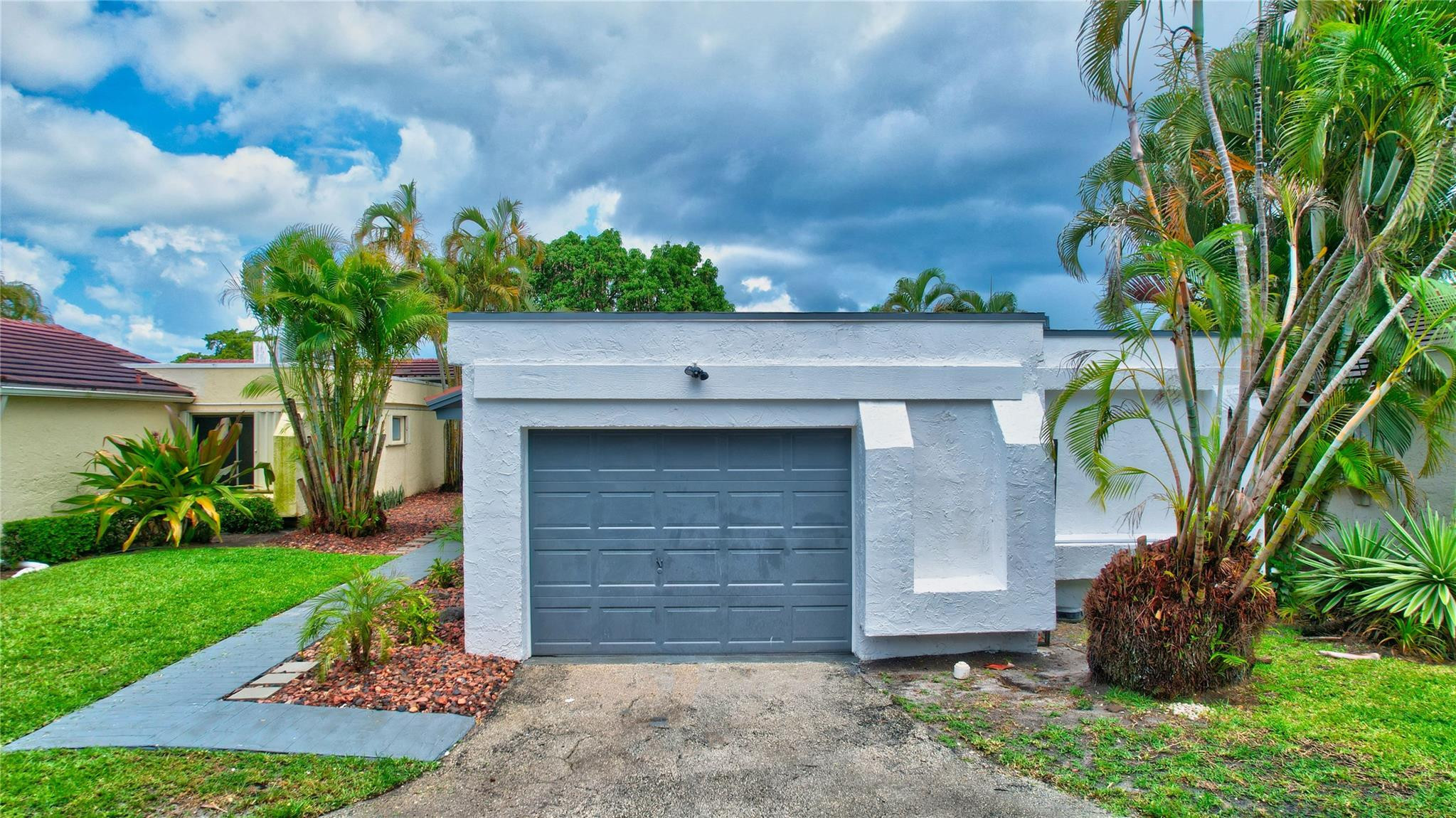 5629 Ainsley Ct