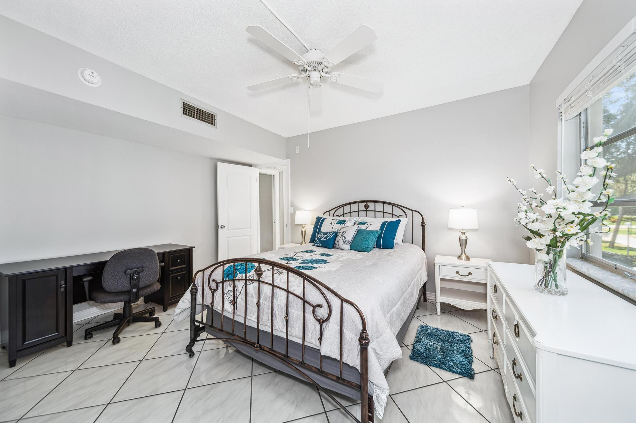 3200 N Palm Aire Dr 210