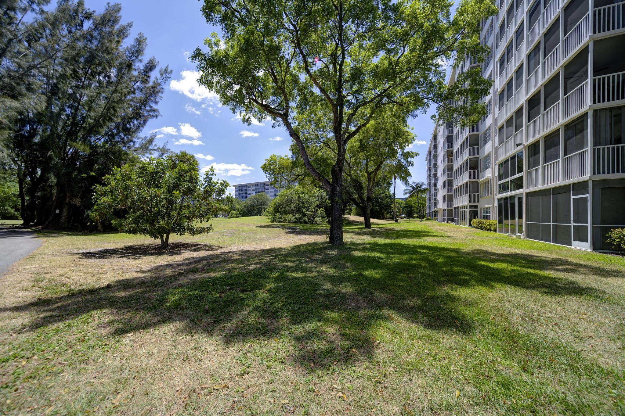 3200 N Palm Aire Dr 210
