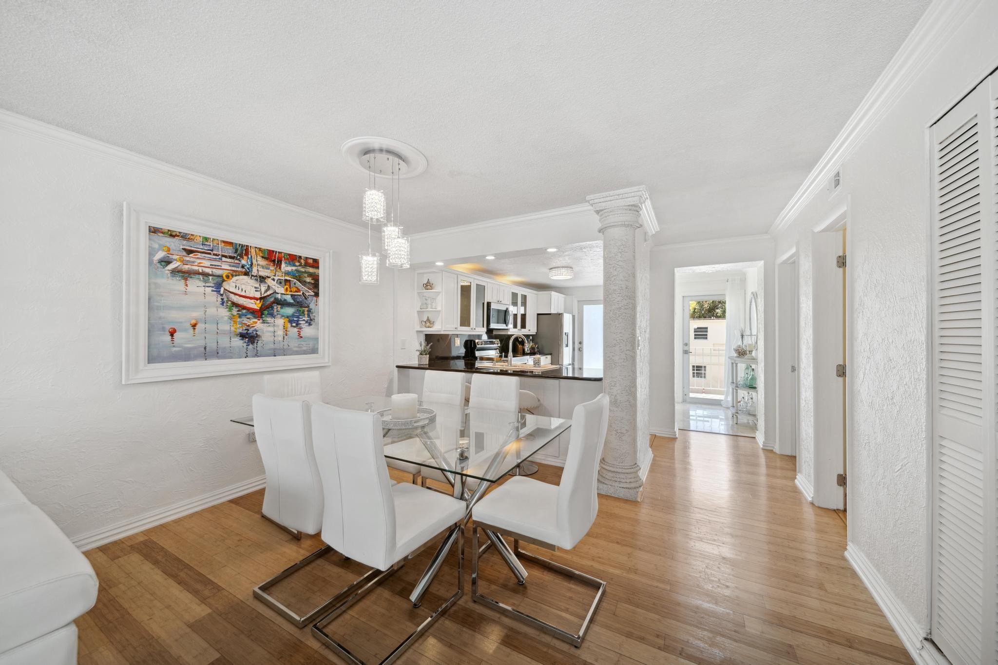 800 SE 4th St 104