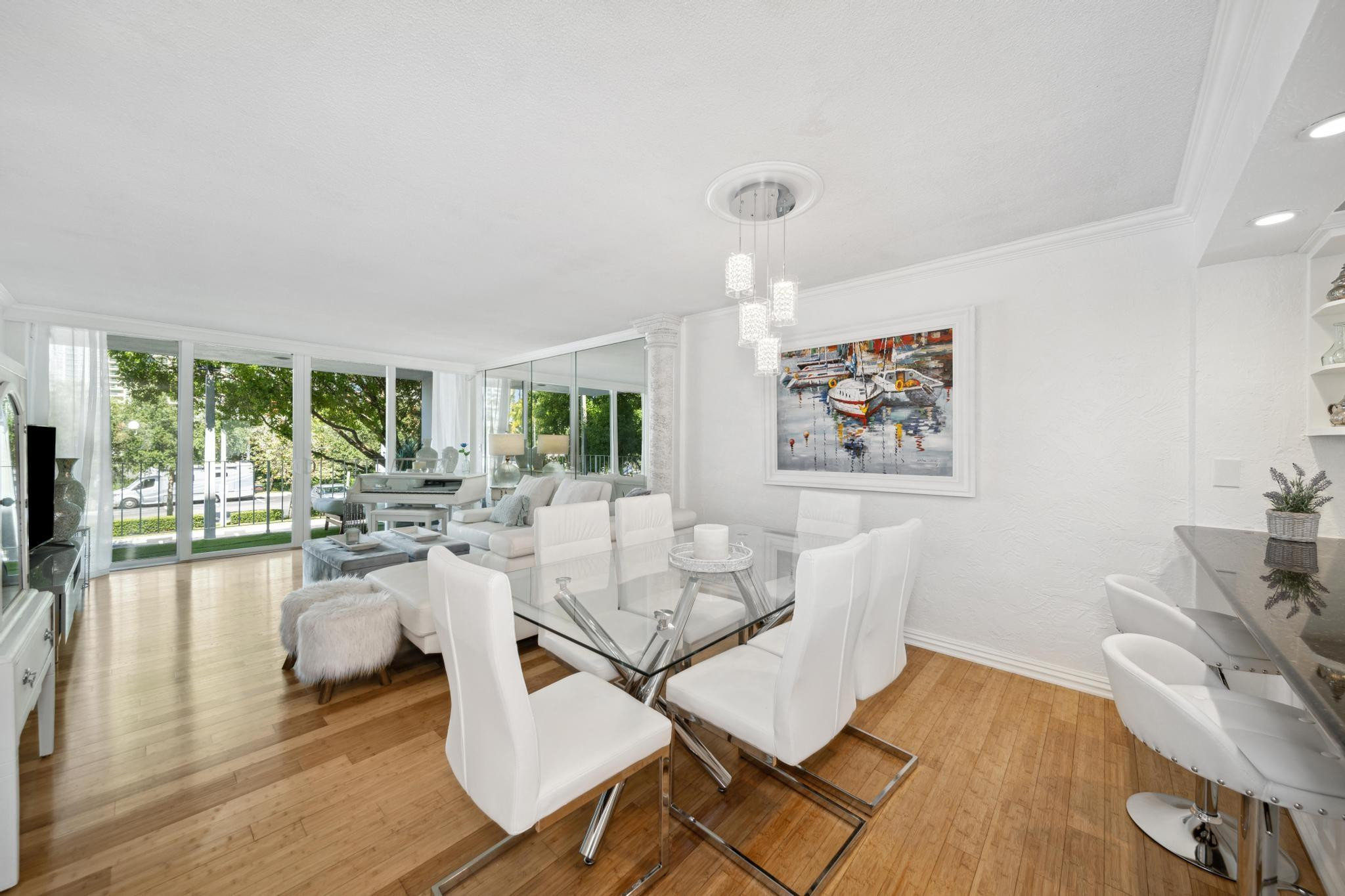 800 SE 4th St 104