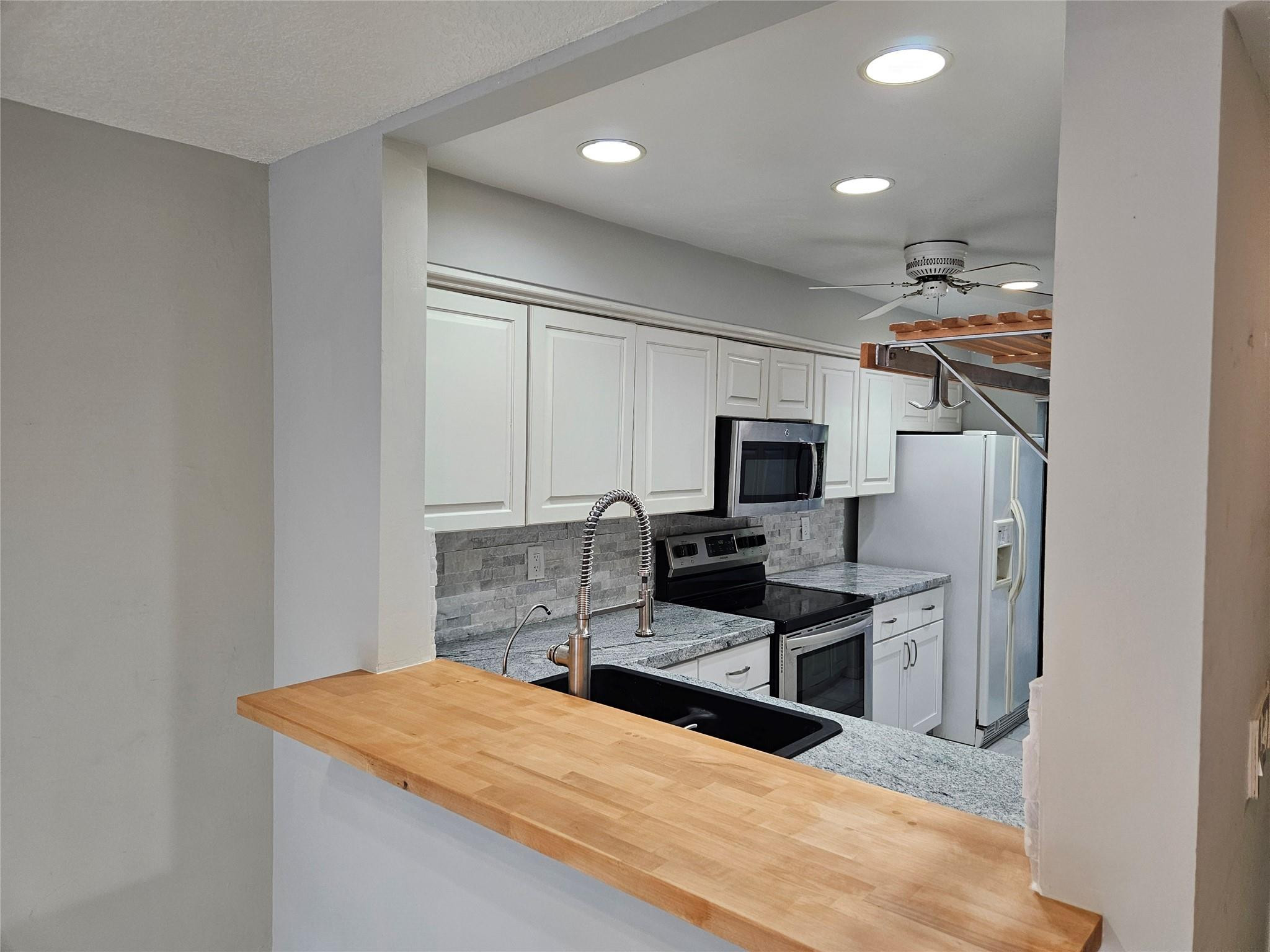 599 NE 7TH AVENUE 6C