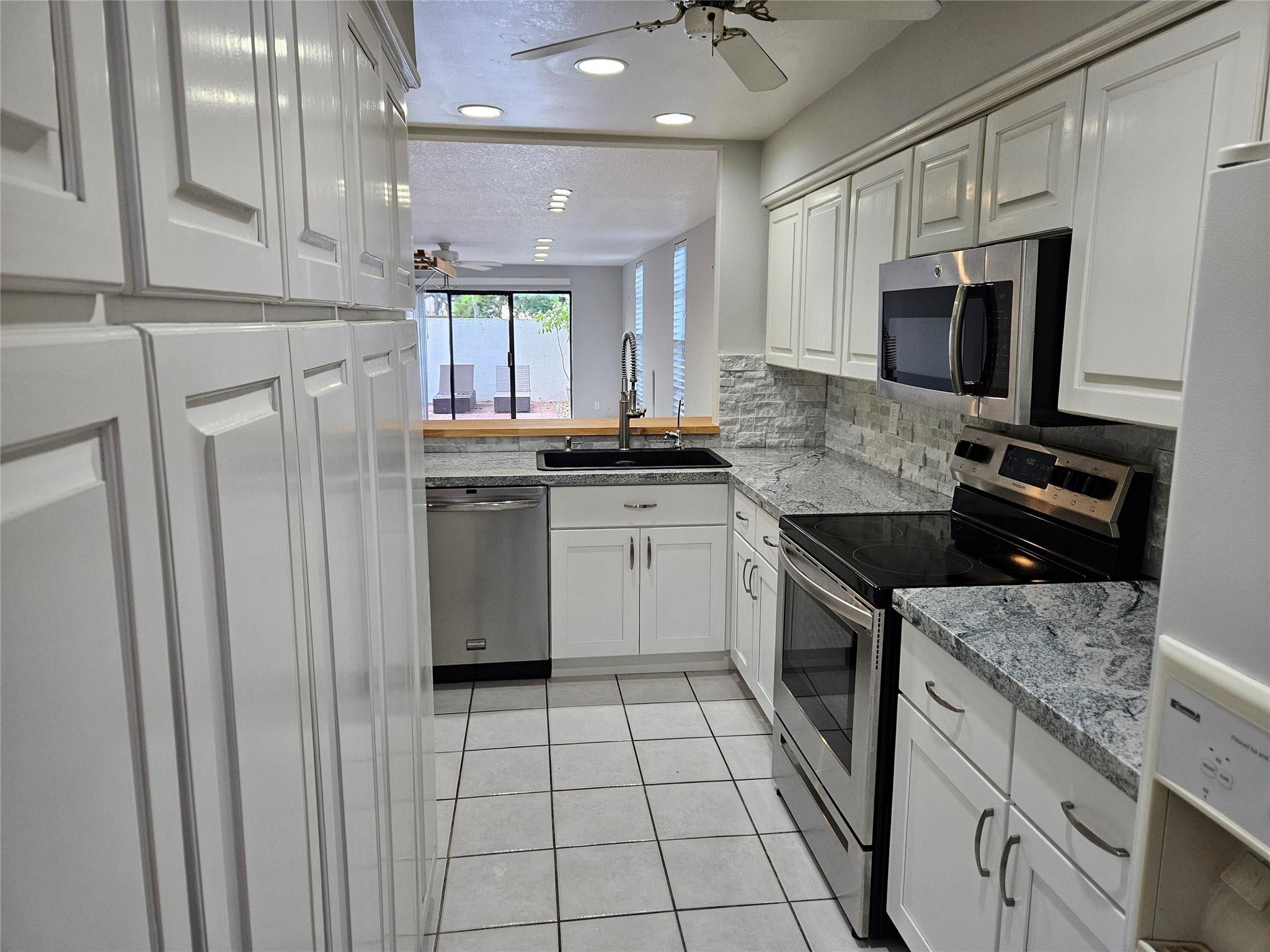 599 NE 7TH AVENUE 6C