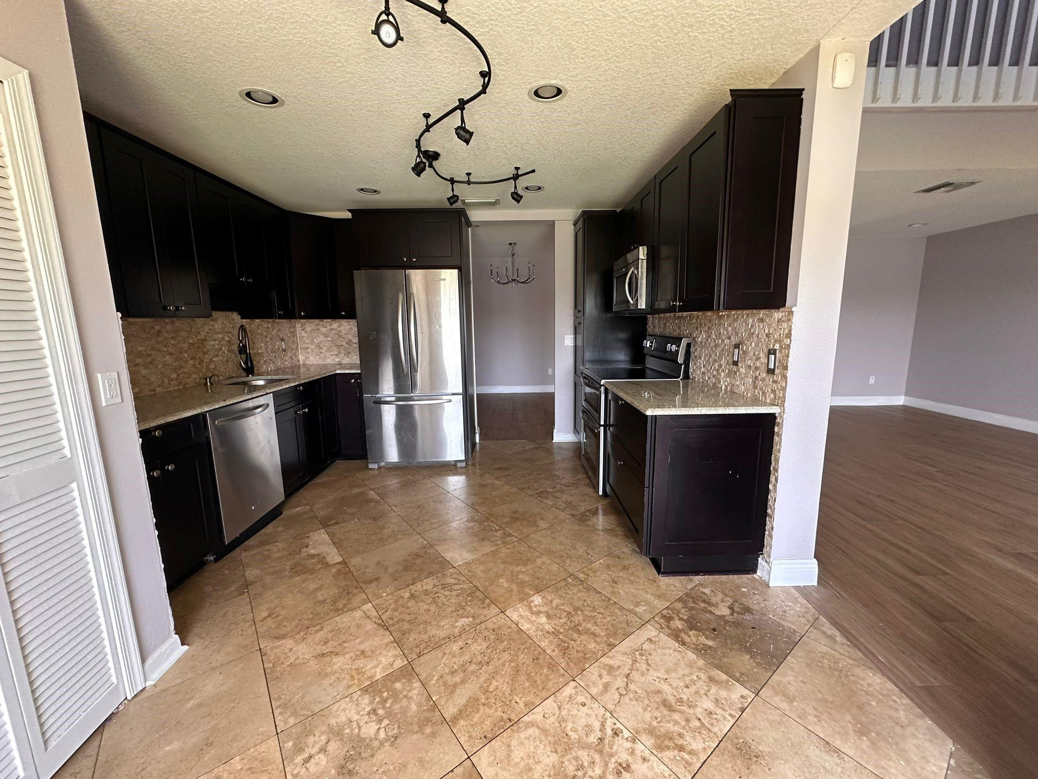 7760 Stone Harbour Drive 3