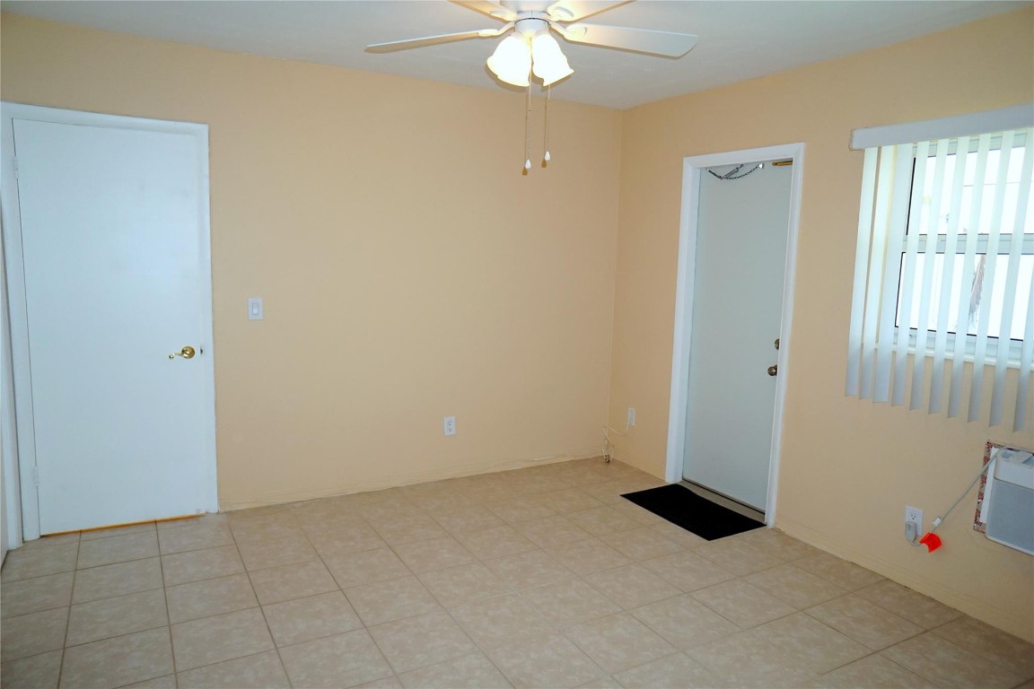 3851 NE 22nd Terrace 8, Lighthouse Point Unit: 8