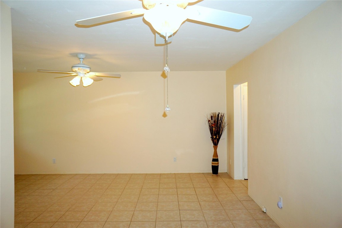 3851 NE 22nd Terrace 8, Lighthouse Point Unit: 8