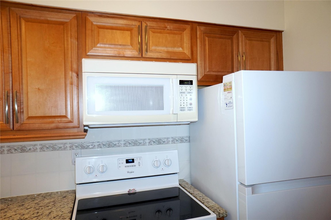 3851 NE 22nd Terrace 8, Lighthouse Point Unit: 8
