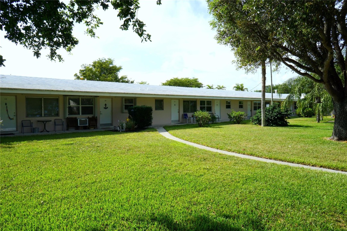 3851 NE 22nd Terrace 8, Lighthouse Point Unit: 8