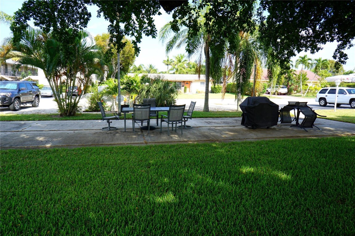 3851 NE 22nd Terrace 8, Lighthouse Point Unit: 8