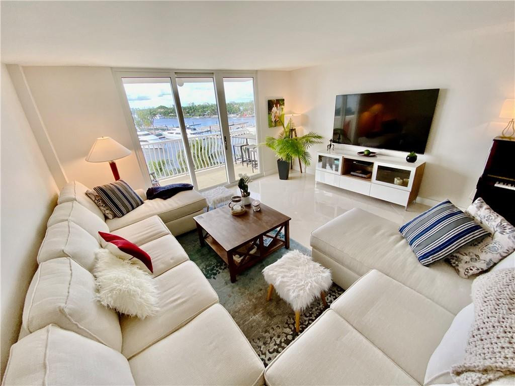 1 Las Olas Circle 510